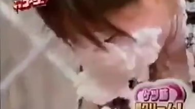 Japanese bikini girls pied on rodeo machines