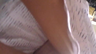 Japanese MILF upskirt