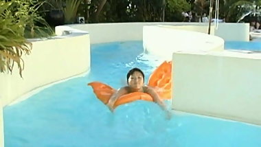 Aira Mihana - The pool