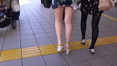 Sexy Legs Walk 006