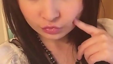 Japanese american show me her butt