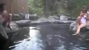 Nao Washes Strangers at public bath