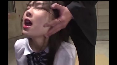 JapaneseSchoolGirl BlowJobs