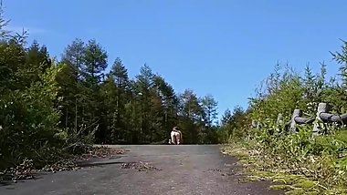 Pai-chan's Autumn Outdoor Show for Horny Hunters