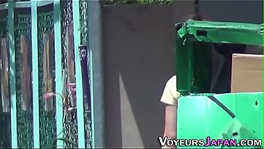 Masturbating asian on cam