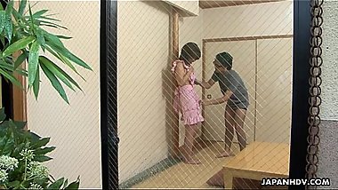 Wife makes the dude cum in her face